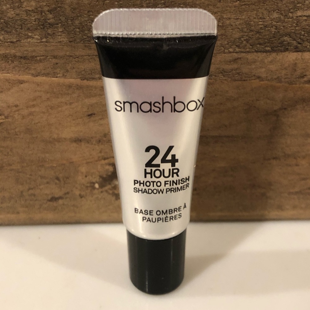 HOST PICK! ❤️NEW Smashbox 24hr Photo Shadow Primer
